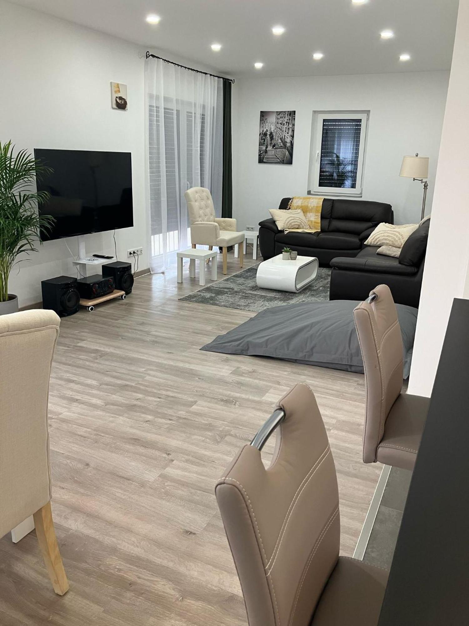 Moderne Einliegerwohnung Naehe Ingolstadt Und Bad Goegging Munchsmunster Εξωτερικό φωτογραφία